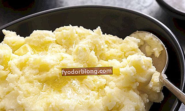 Hvordan laver man kartoffelmos? Original opskrift og 6 tip fra kokke