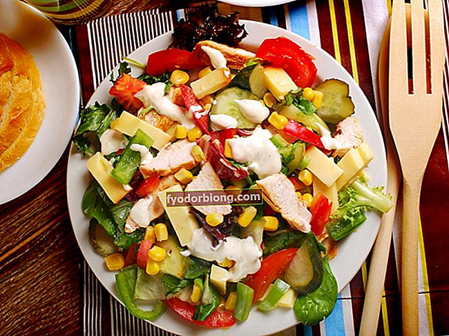 Middagsalat - 6 oppskrifter for å gjøre kvelden mer deilig
